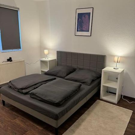 Townhouse Fuer 10 Personen Mit Garten 에즐링겐 외부 사진