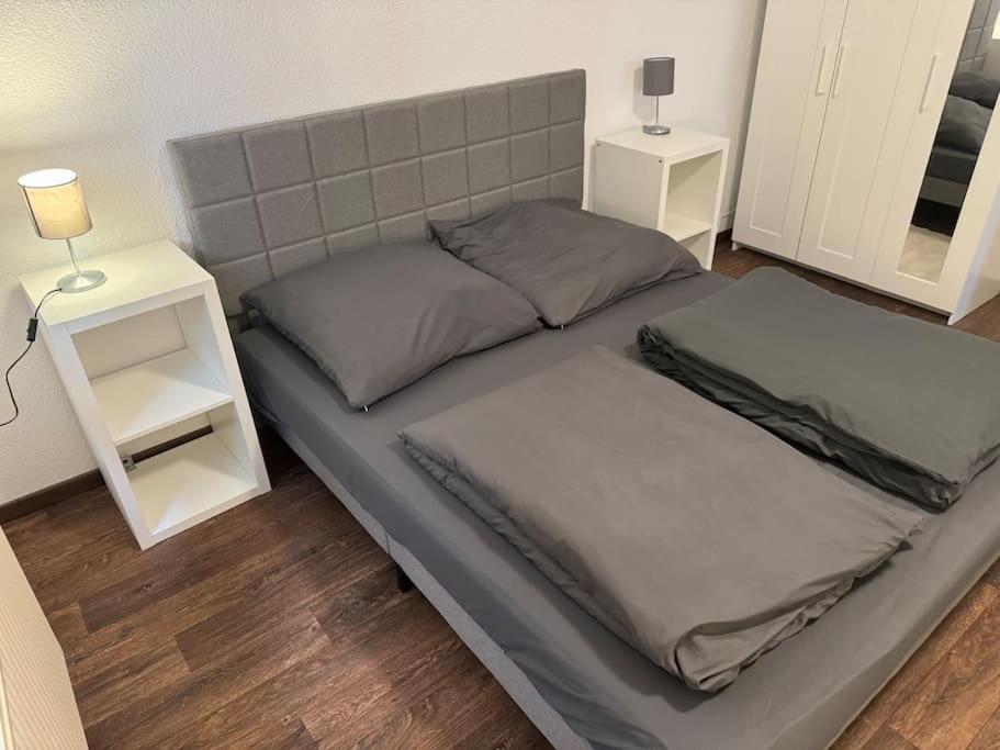 Townhouse Fuer 10 Personen Mit Garten 에즐링겐 외부 사진