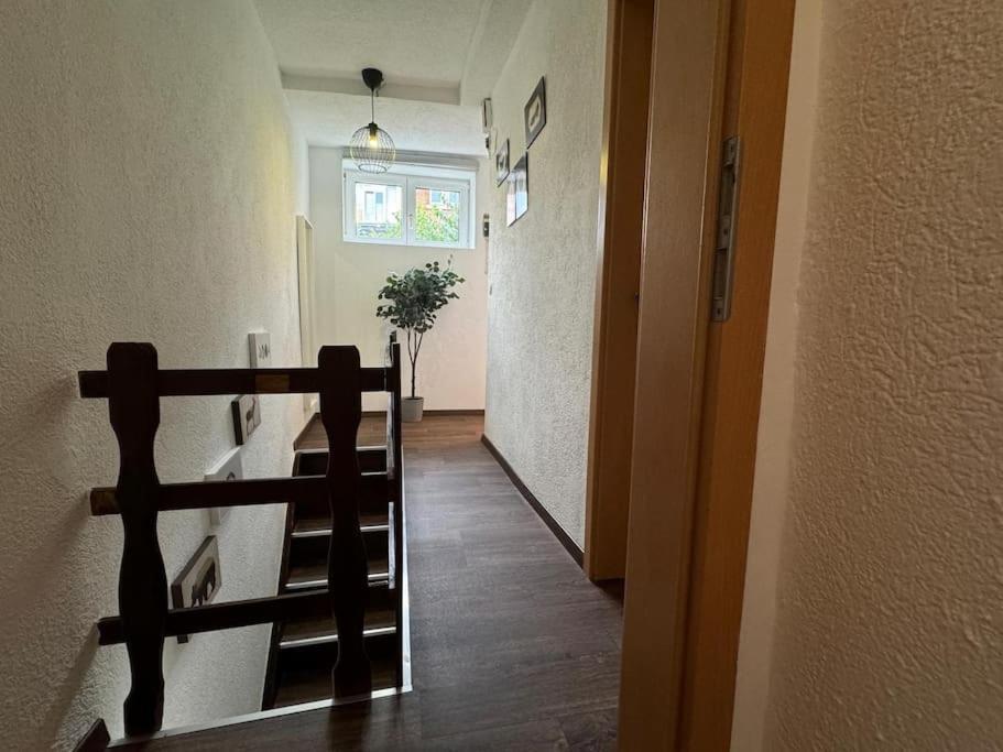 Townhouse Fuer 10 Personen Mit Garten 에즐링겐 외부 사진